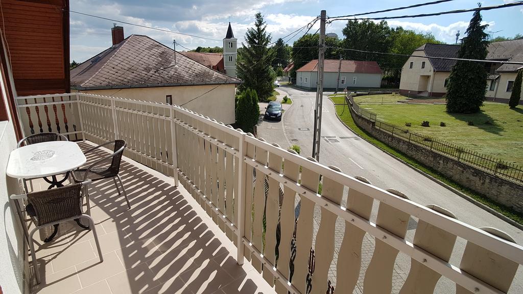 Villa Nora Hévíz Exteriör bild