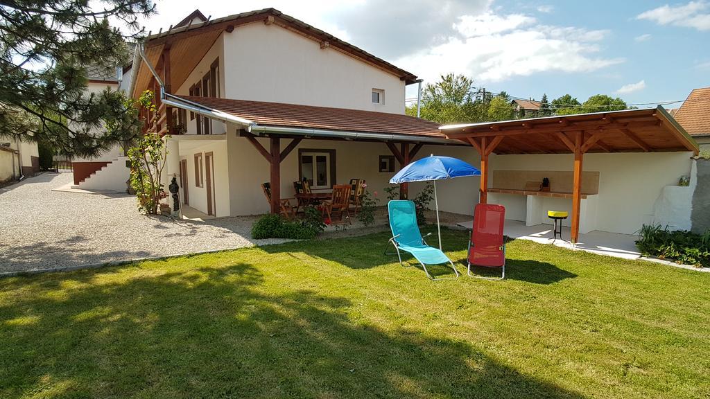 Villa Nora Hévíz Exteriör bild